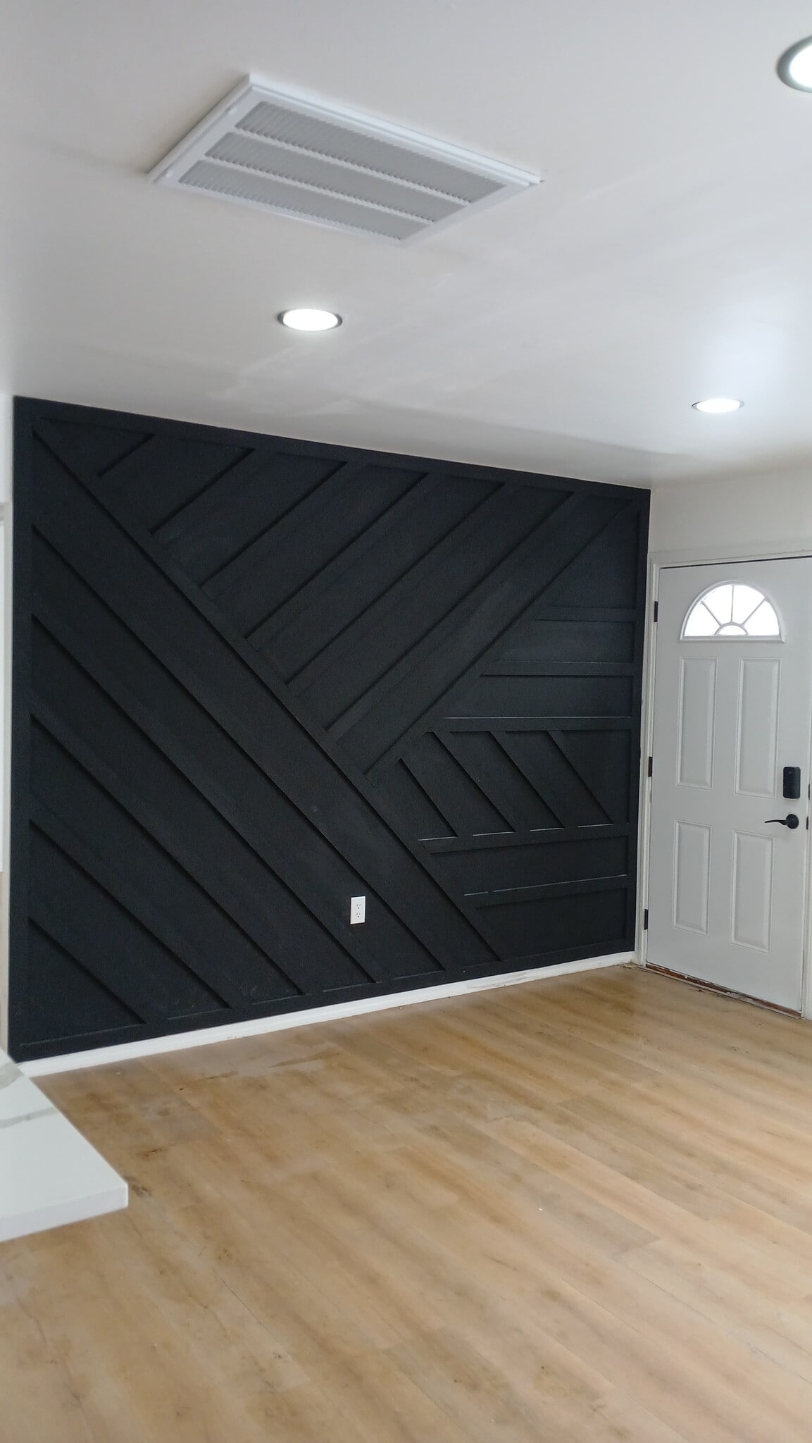 Building Photo - 2128 Vermont St