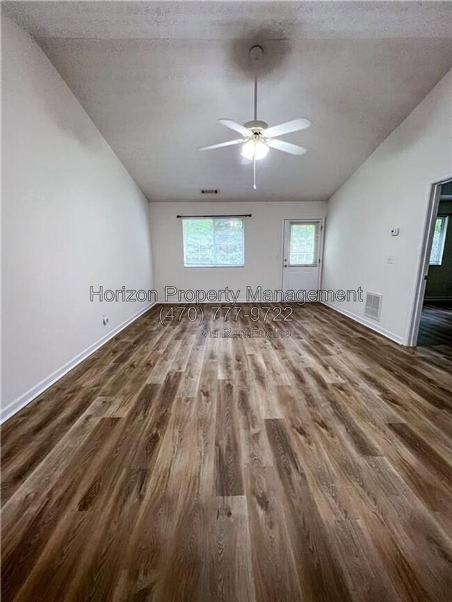 Building Photo - 3971 Hidden Hollow Dr