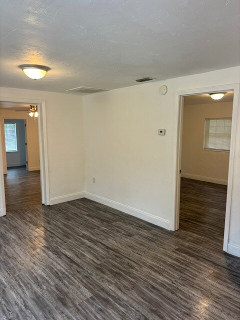 Building Photo - 1362 Hollow Pine Ln
