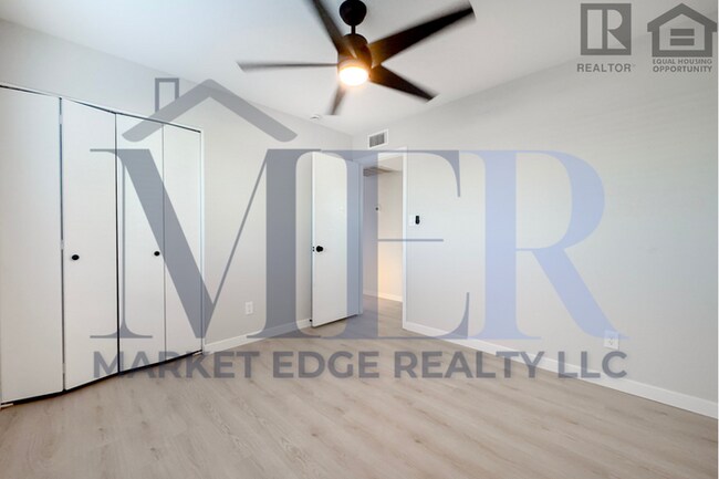 Building Photo - 3Bed/2Bath Home at Union Hills/I-17! $399 ...