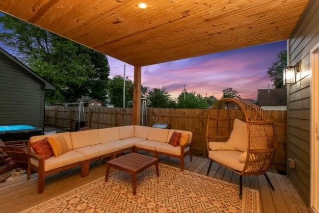Building Photo - Wide Open Spaces - 3 Bedroom 2.5 Bath Townhome on the South side of Indy.  Home built in 2020.