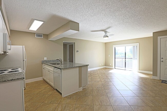 Building Photo - Mystic Gardens 5303-316