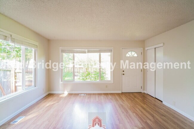 Building Photo - 4480 SW 165th Ave