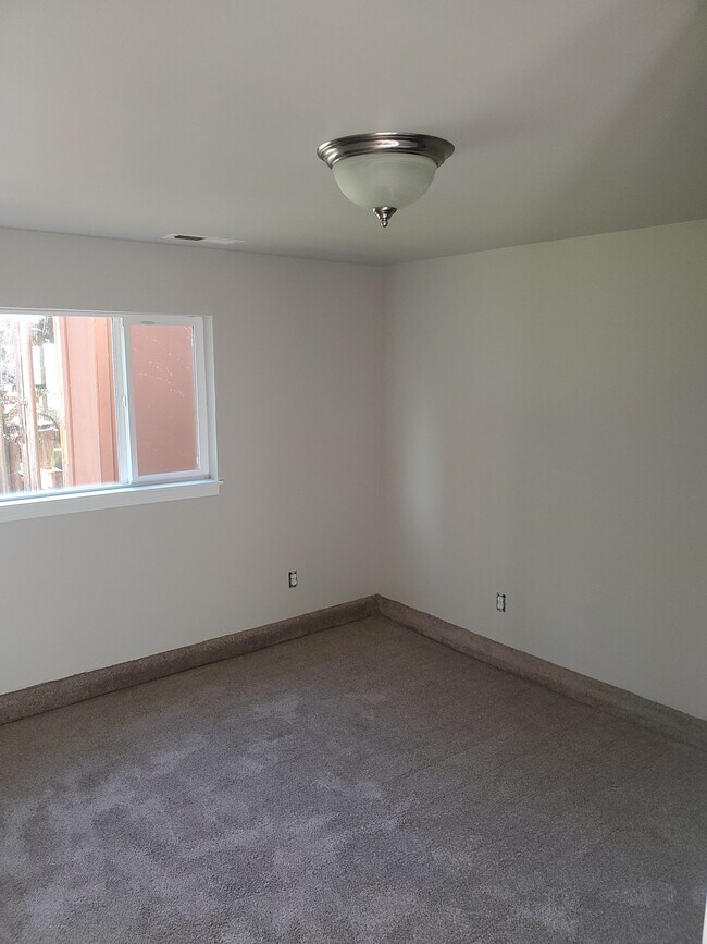 Building Photo - 113 NW 176th Pl