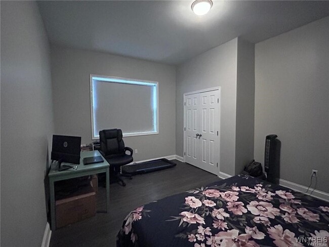 Building Photo - 1988 South Park Ave