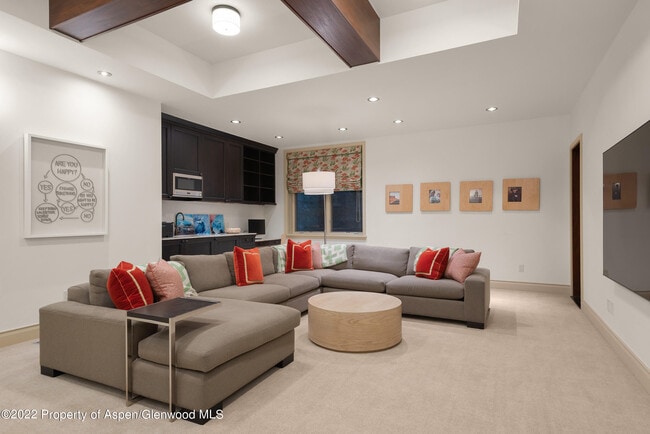 Building Photo - 509 W Hopkins Ave