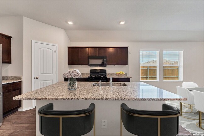 Building Photo - 140 Fireoak Dr