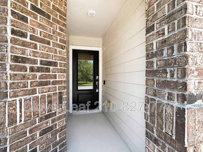Building Photo - 7939 Dovers Den