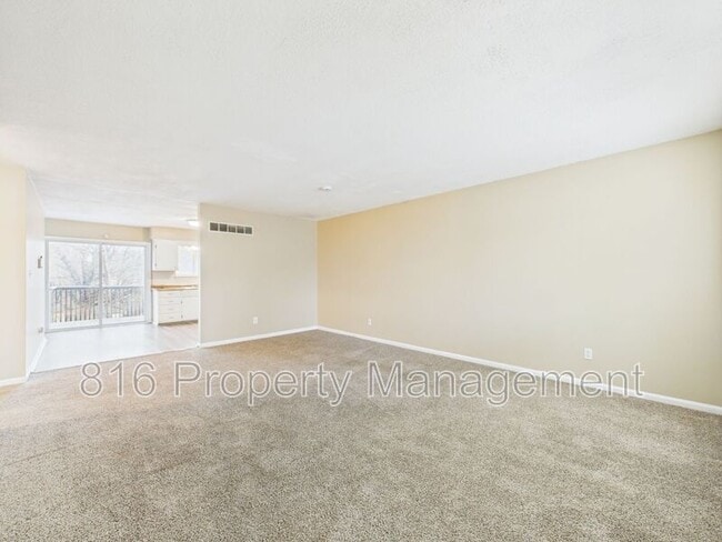 Building Photo - 131 S Crescent Ave