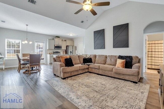 Building Photo - 181 Sunflower Cir NE