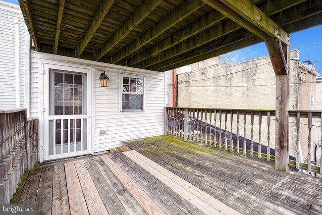 Building Photo - 1619 S Hanover St