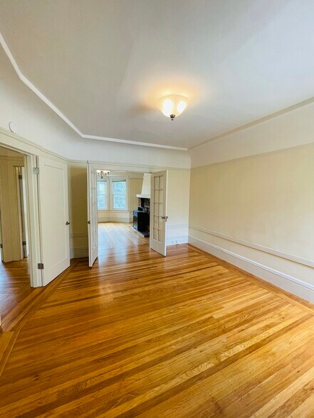 Building Photo - 1309 Kansas St