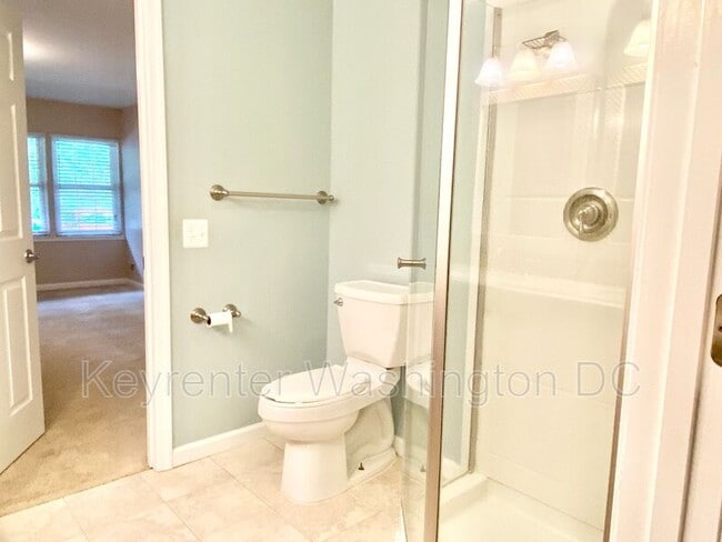 Building Photo - 17405 Pipers Way