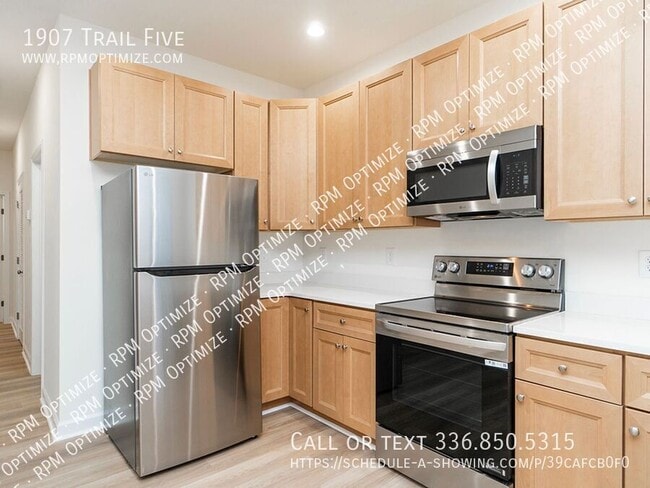 Building Photo - 1907 Trail Five