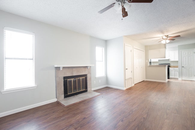 Building Photo - Callaghan Heights Apartments