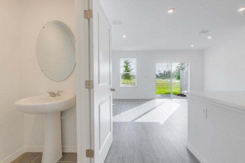 Building Photo - 3328 Thicket St