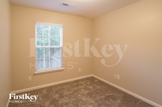 Building Photo - 8954 Planters Row Ln