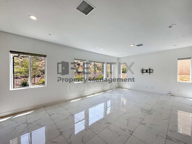 Building Photo - 19206 Blackthorn Dr