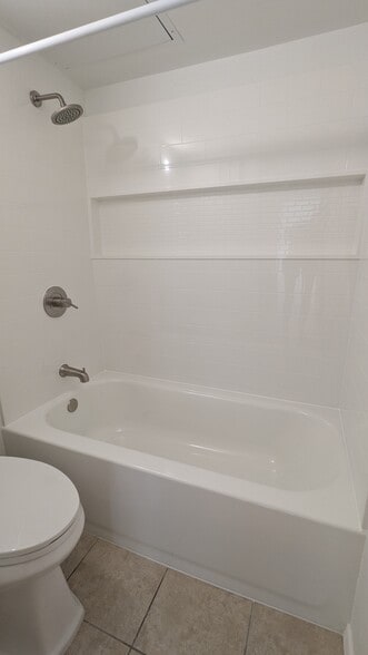 Updated Shower and Tub - 5200 Martel Ave