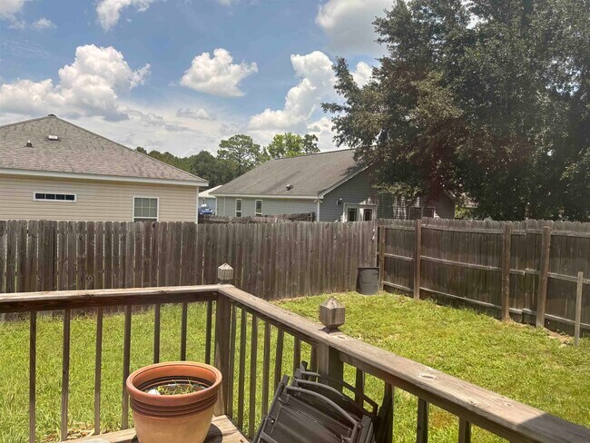 Building Photo - 5261 Montejo Dr
