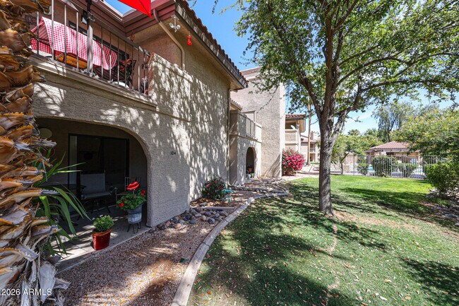 Building Photo - 9430 E Mission Ln