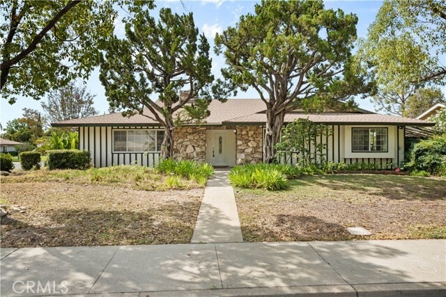Building Photo - 702 Scripps Dr