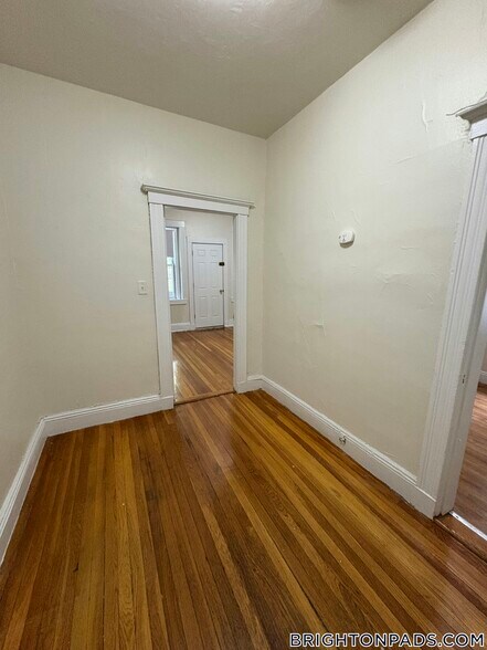 Building Photo - 9 Egremont Rd