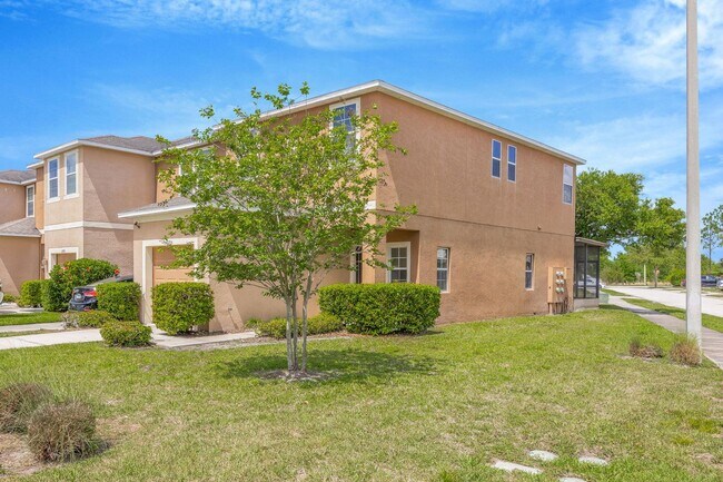 Building Photo - 3 Bedroom 2 Bathroom Townhouse