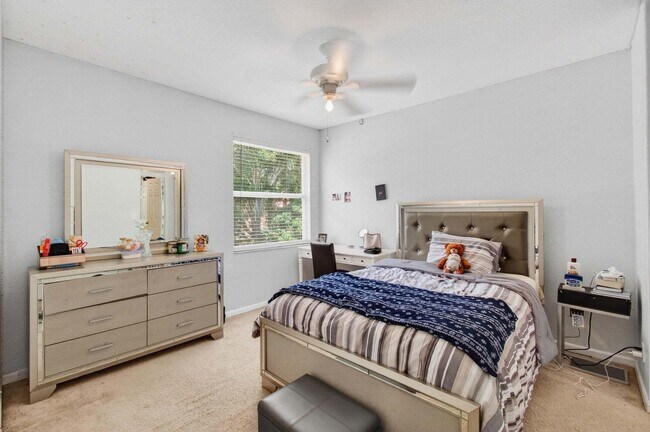 Building Photo - 5057 Sancerre Cir