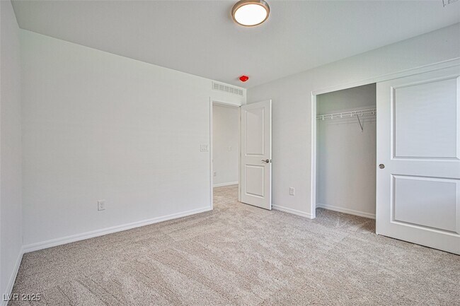 Building Photo - 7428 Legacy Pt St