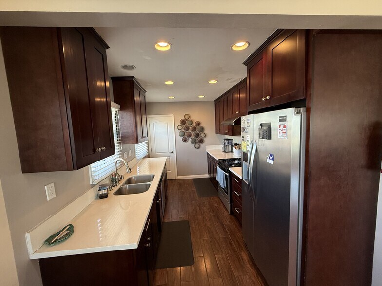 Building Photo - 1149 W 127th St