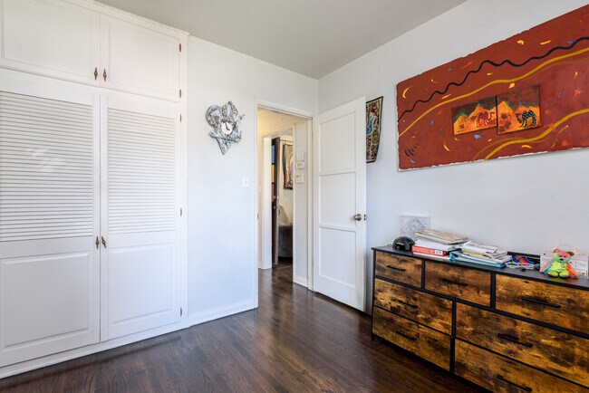 Building Photo - 6601 Rubio Ave