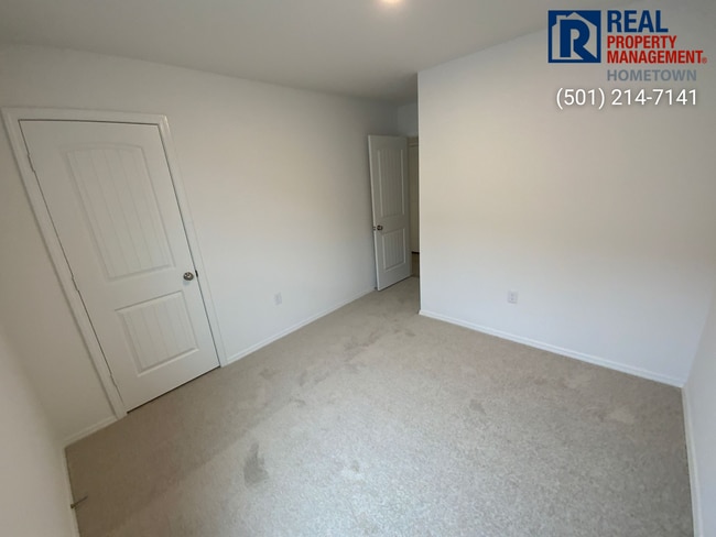 Building Photo - 26 Sourdough Crk Ln