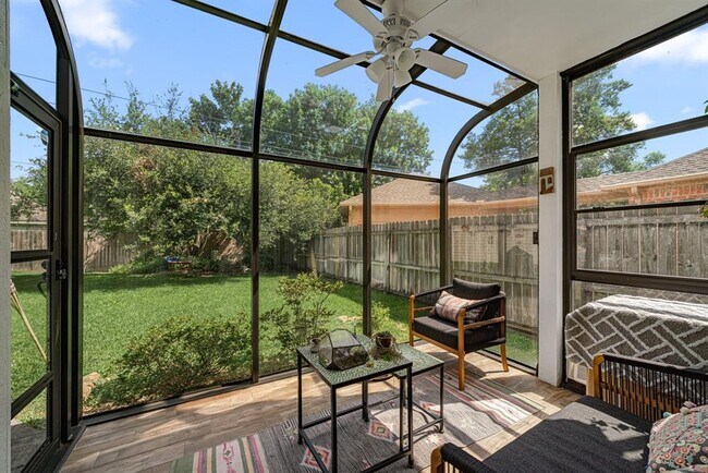Building Photo - 11414 Del Monte Dr