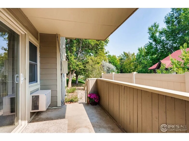 Building Photo - 3120 Corona Trl