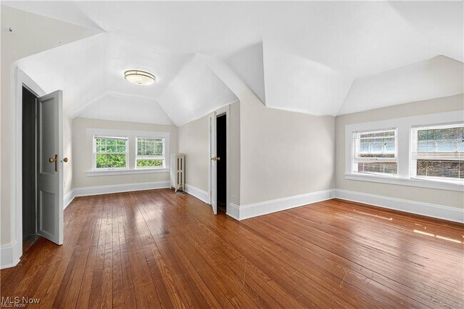 Building Photo - 3025 Meadowbrook Blvd