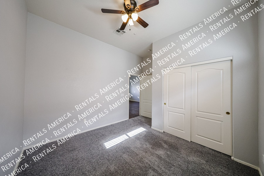 Building Photo - 8075 W Mary Jane Ln