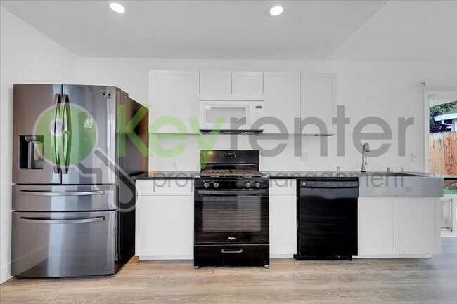 Building Photo - 5631 Mt Everest Ct