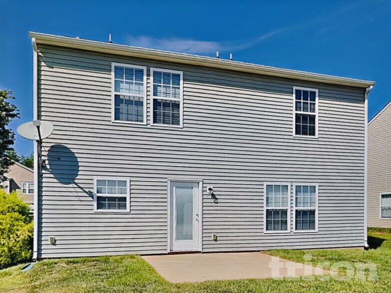 Building Photo - 3349 Table Rock Dr