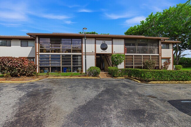 Building Photo - 9412 S Belfort Cir