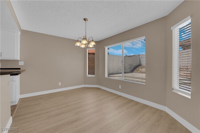 Building Photo - 2830 Belleza Ln