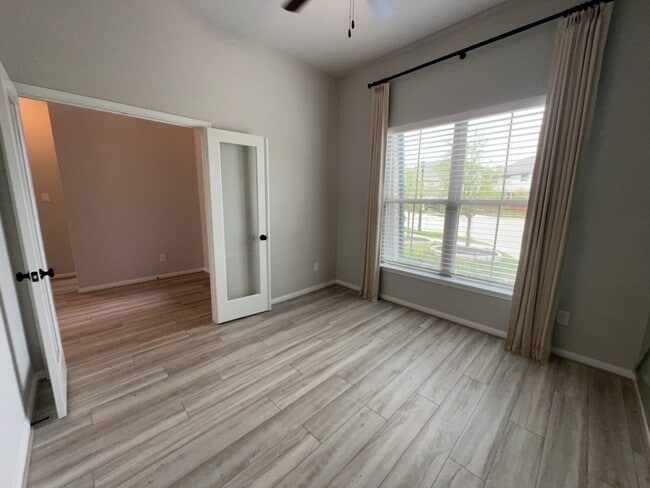 Building Photo - 18411 Starlight Vly Trl