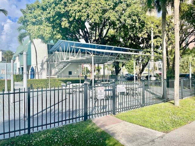 Building Photo - 17560 Atlantic Blvd