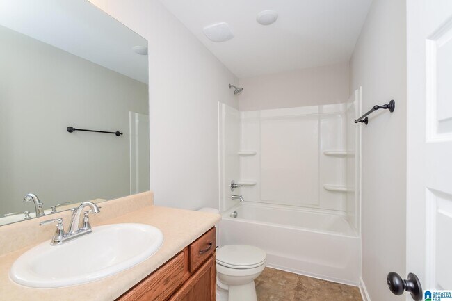 Building Photo - 75 Deer Creek Dr