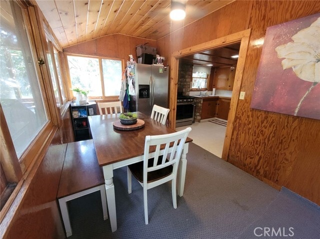 Building Photo - 9355 Canyon Dr