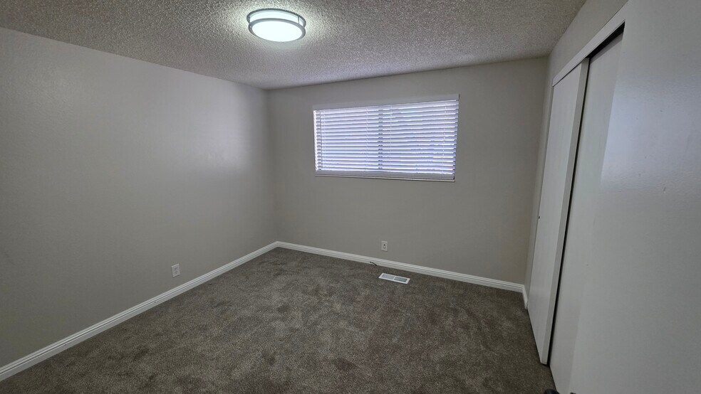 Building Photo - 3268 Beatty Cir