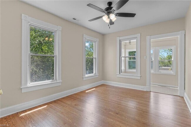 Building Photo - 1611 McDaniel St