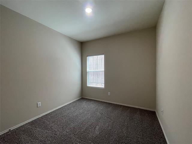 Building Photo - 1237 Grand Central Pkwy