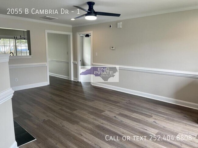 Building Photo - 2055B Cambria Dr