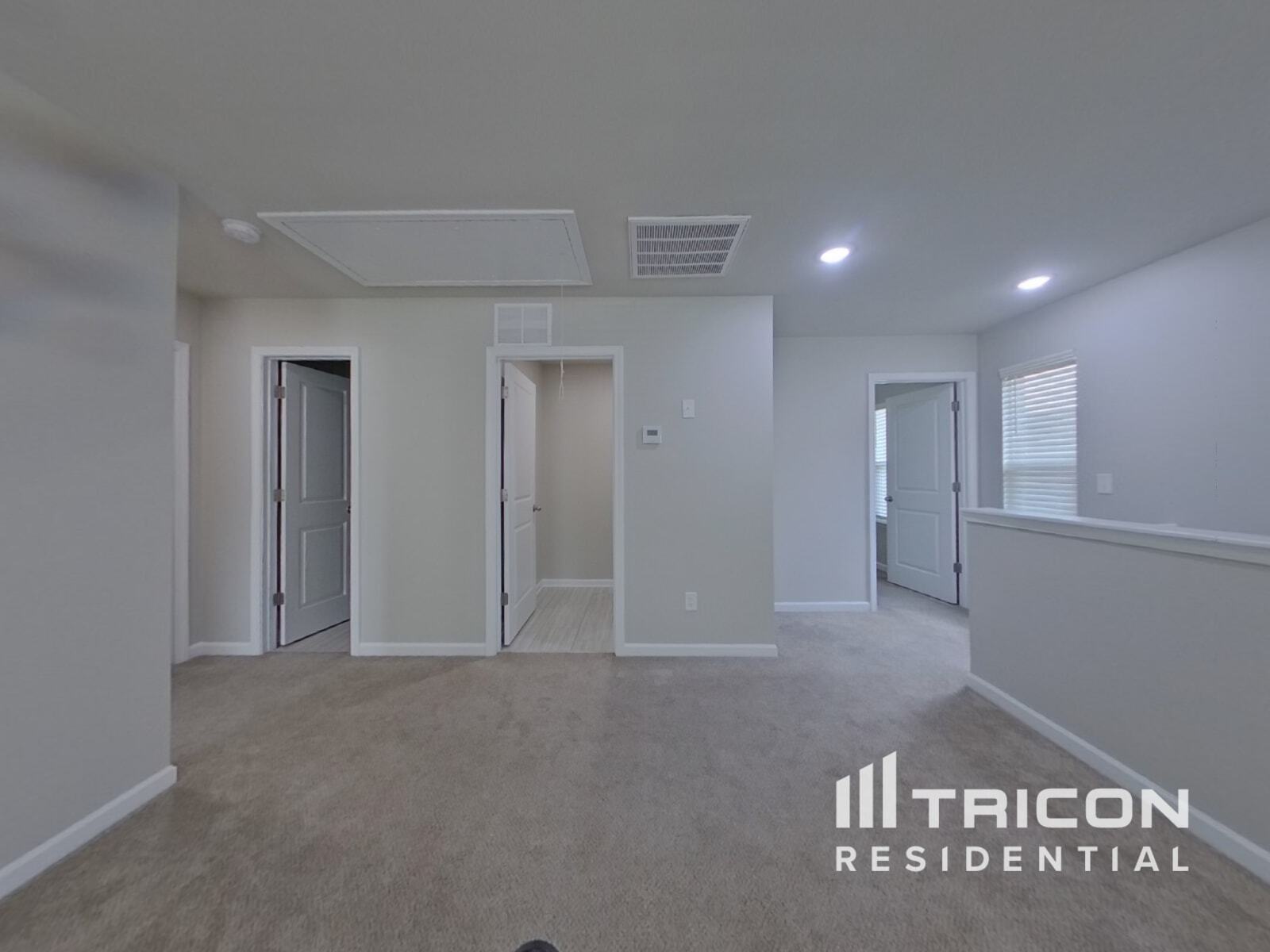 Building Photo - 209 Spring Knoll Dr